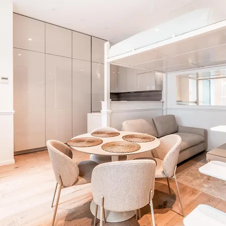 Elegant Luxury 1st Париж