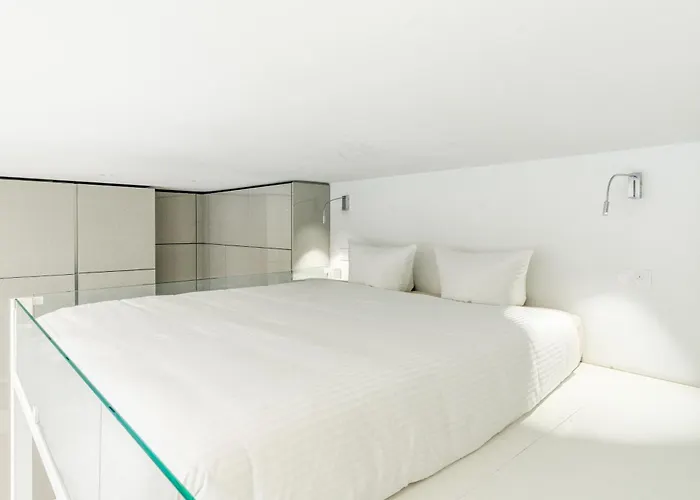 Elegant Luxury 1st