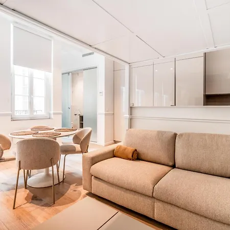 Elegant Luxury 1st Appartamento *